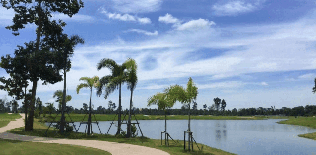 royal-creek-golf-club-and-resort