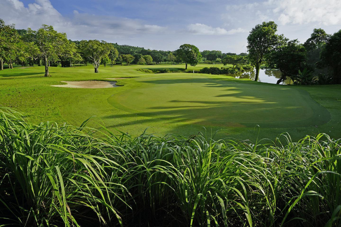 blue-canyon-country-club-phuket-lake-course