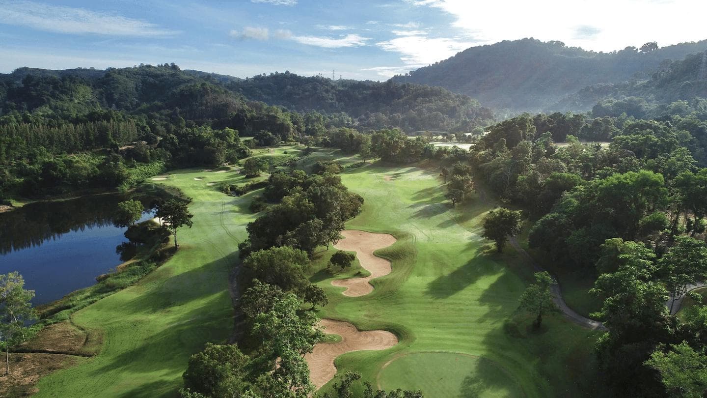 Play golf at レッドマウンテンゴルフクラブ プーケット Thailand