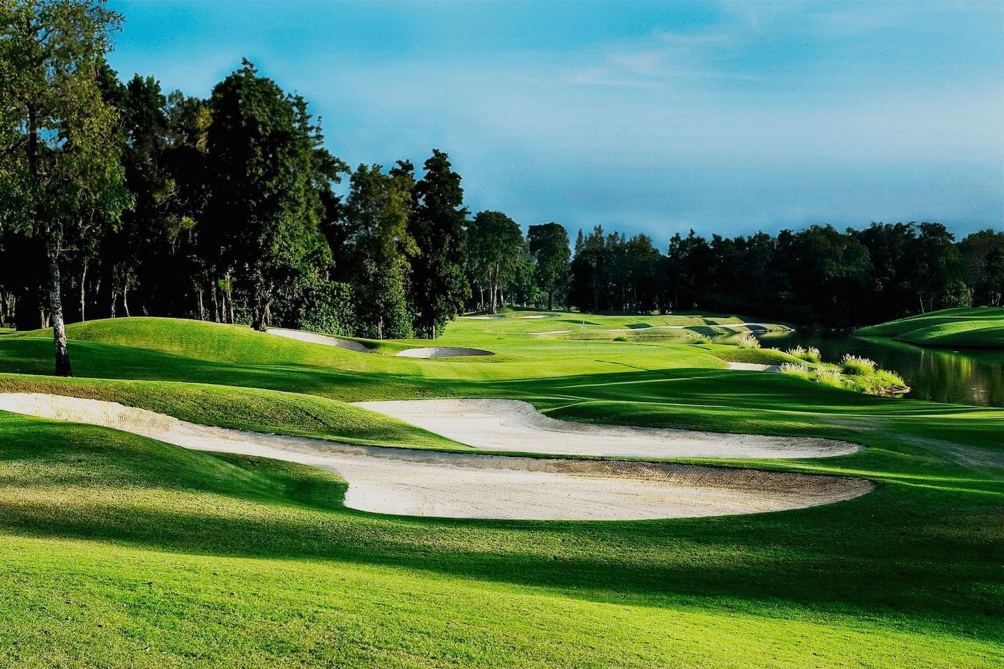 Lam Luk ka Country Club