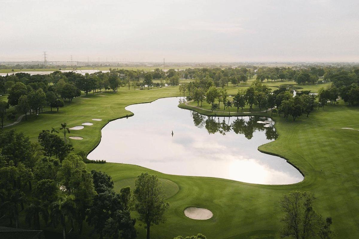 FLORA VILLE GOLF & COUNTRY CLUB