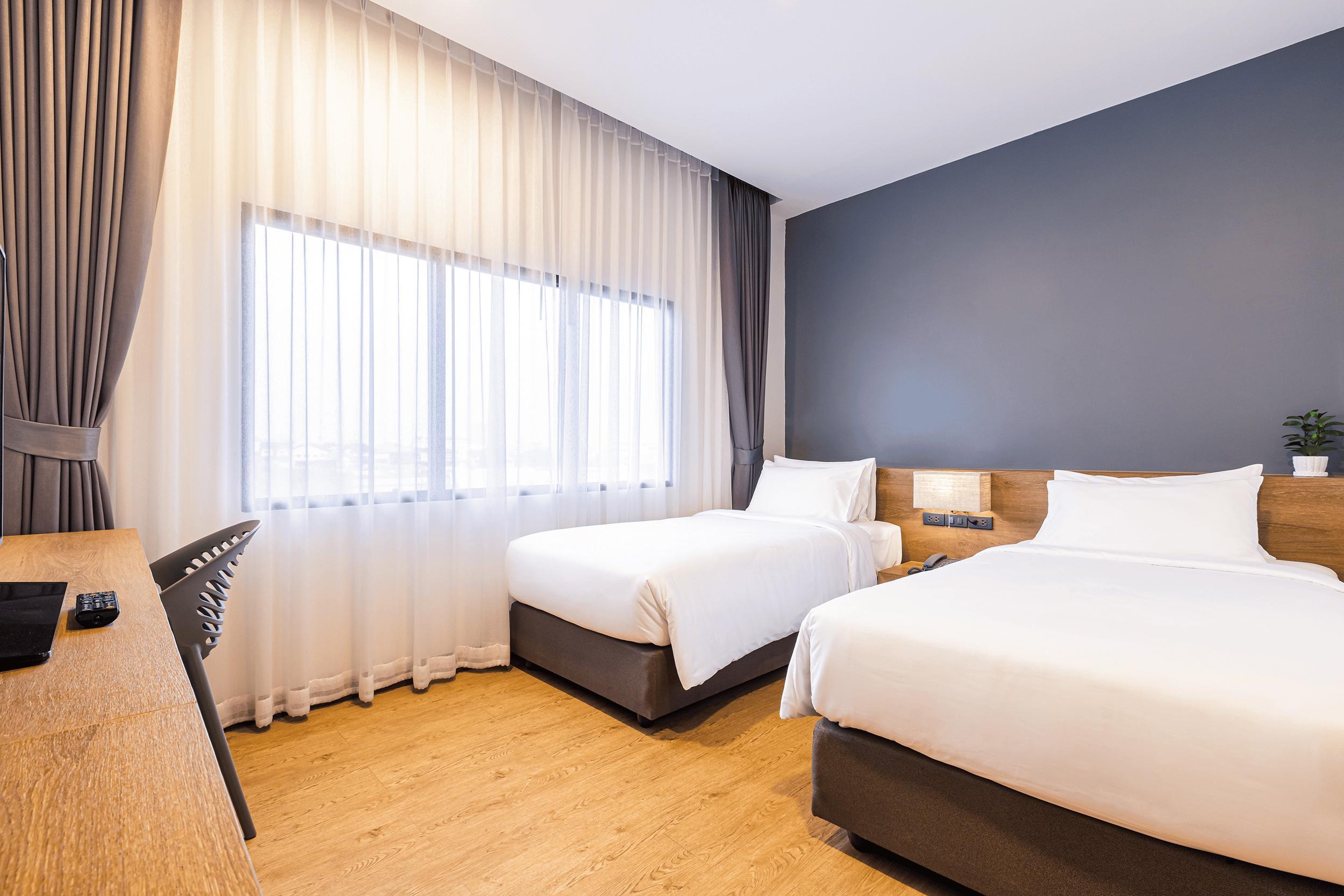 MAEJO GOLF CLUB + ICON PARK HOTEL