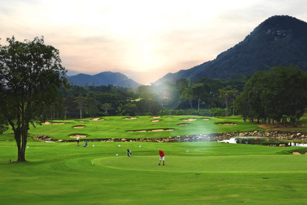 Chatrium Golf Resort Soi Dao Chanthaburi course scenery - book golf tee time Thailand