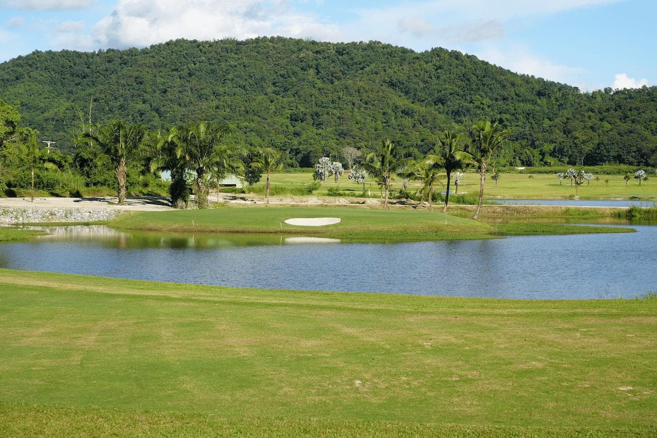 Happy City Golf & Resort course scenery - book golf tee time Thailand