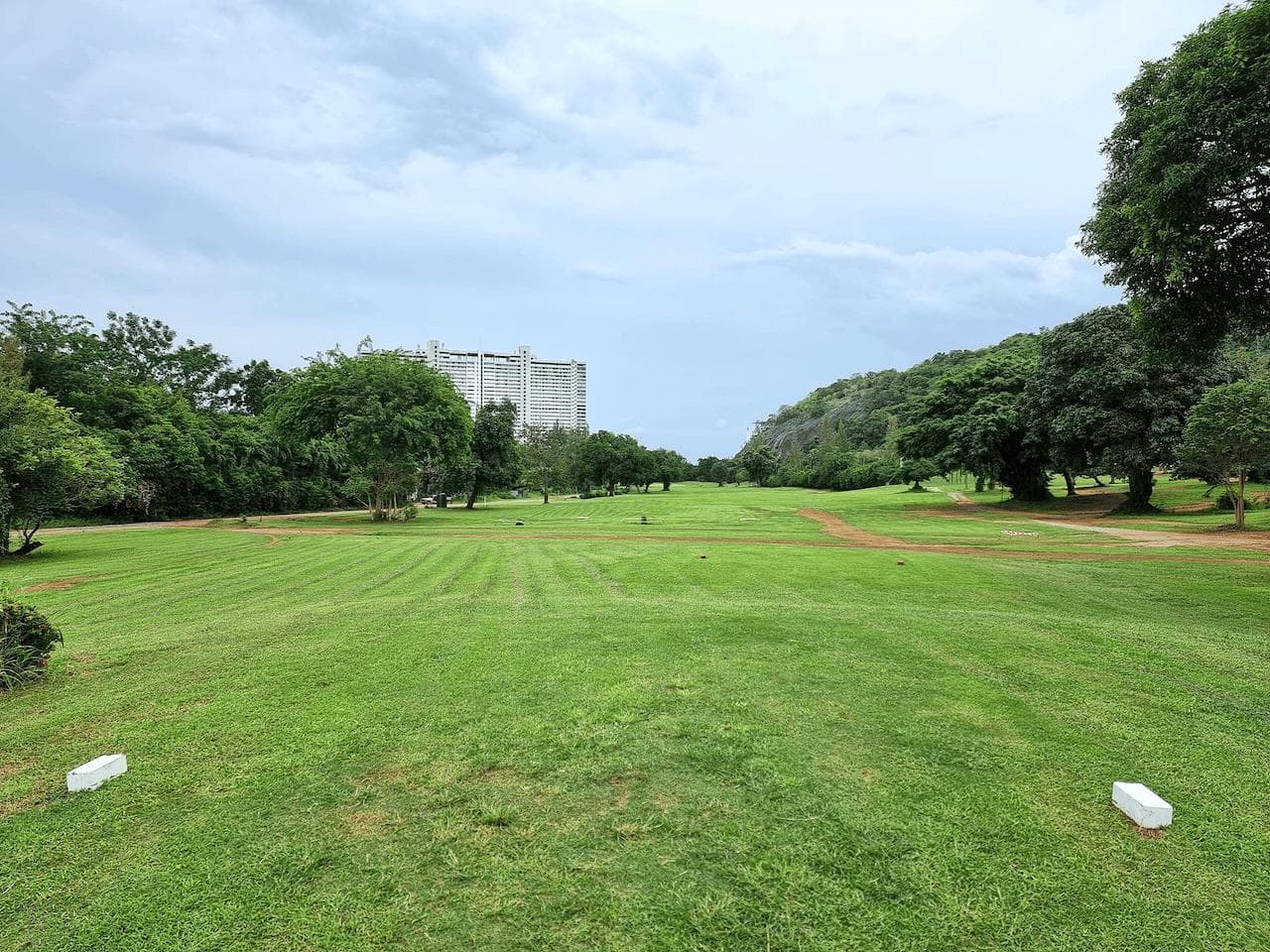Hua Hin Korea Golf Club course scenery - book golf tee time Thailand