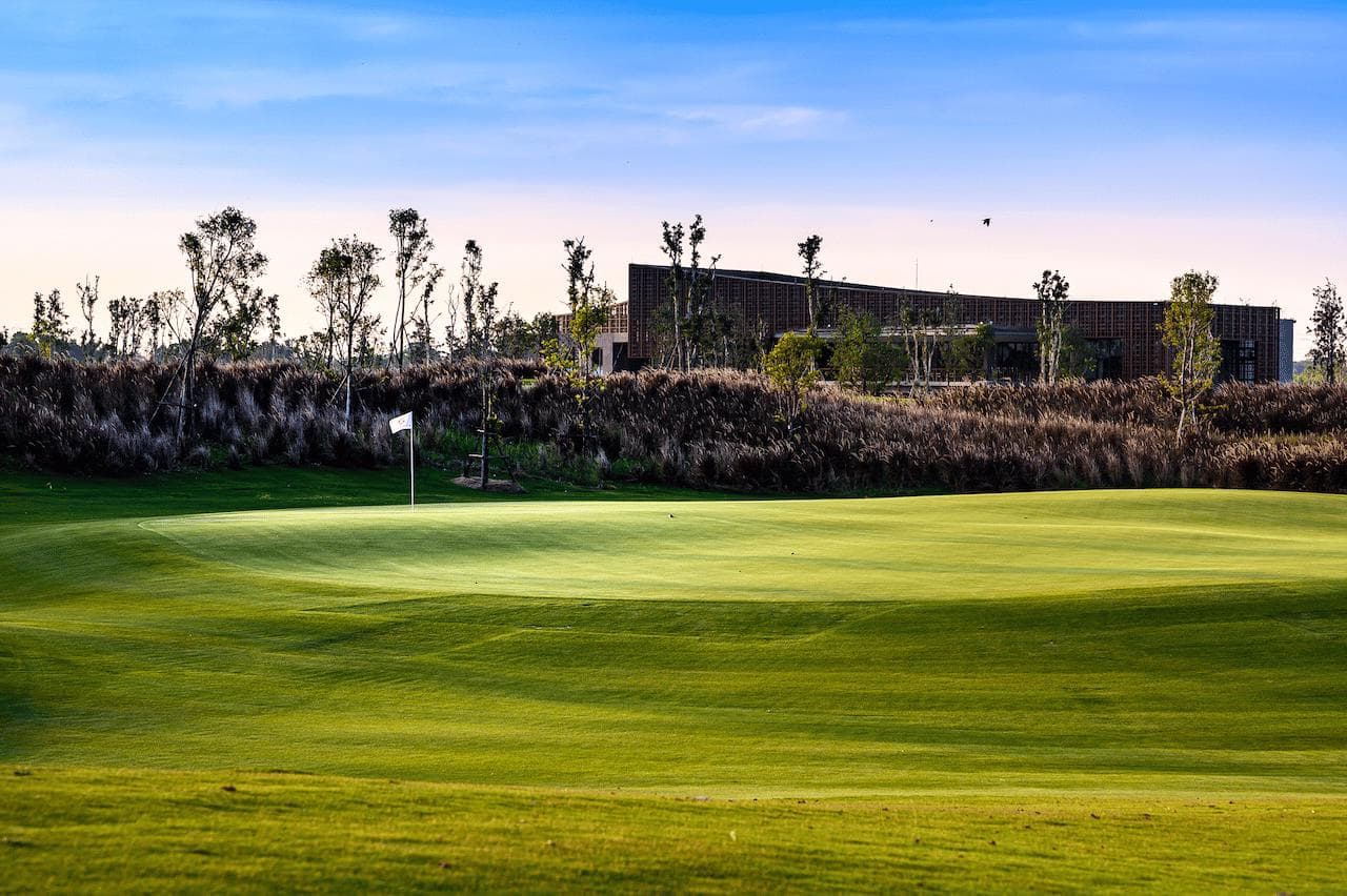 Siam Country Club Bangkok clubhouse and facilities - Thailand golf