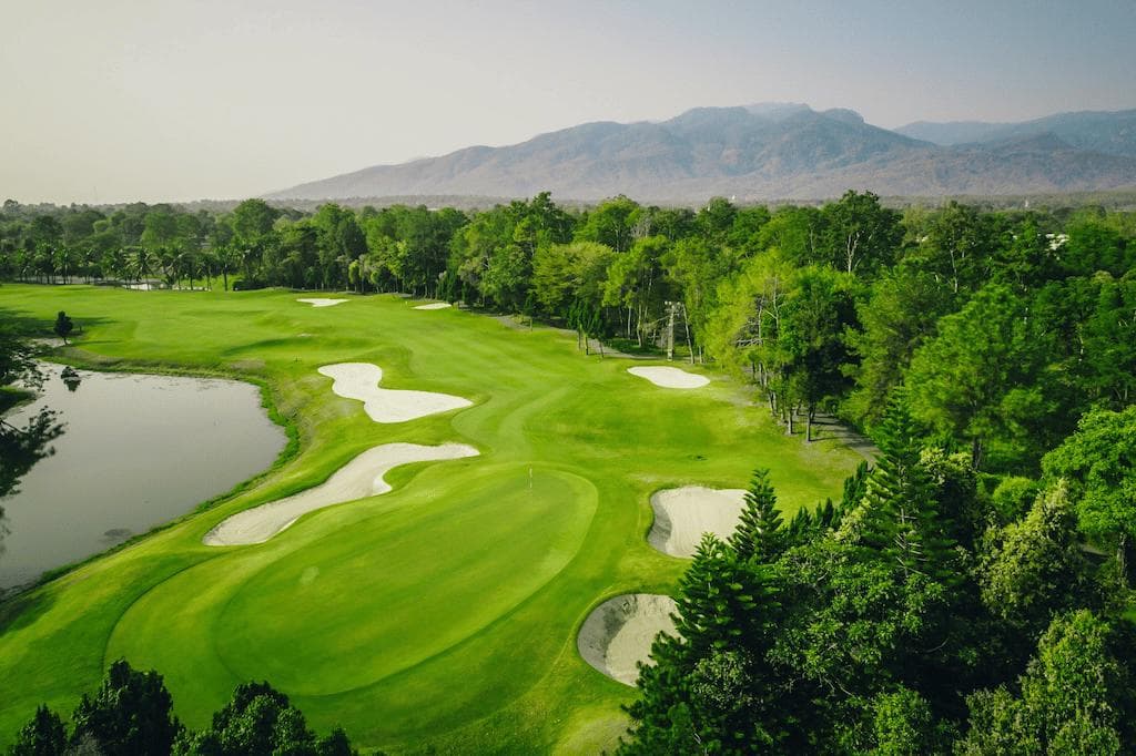 Summit Green Valley Chiangmai Country Club clubhouse and facilities - Thailand golf