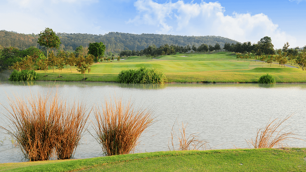 Silky Oak Country Club course scenery - book golf tee time Thailand
