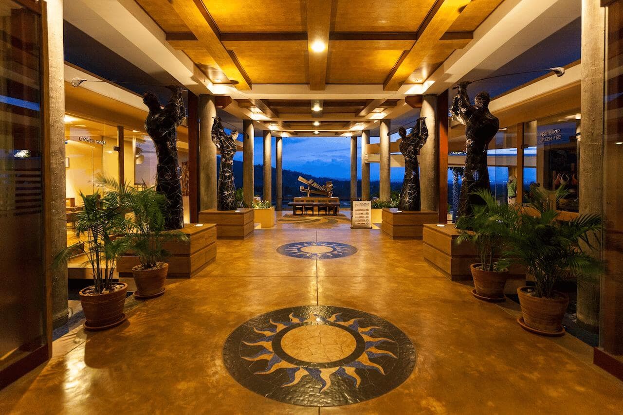 Explore world-class golf experiences at The Signature Experience : Siam Country Club Plantation 