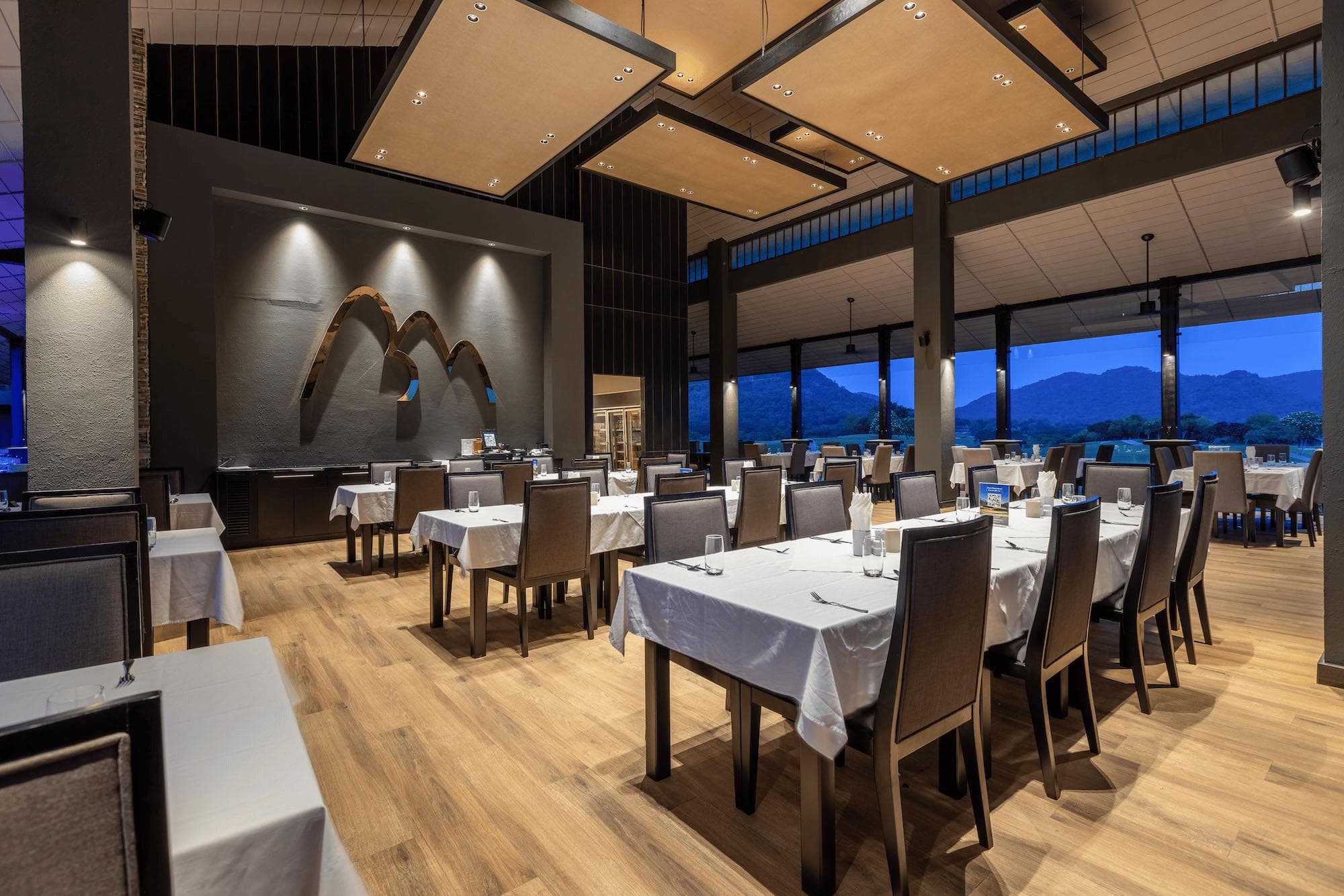Explore world-class golf experiences at The Signature Experience : Black Mountain