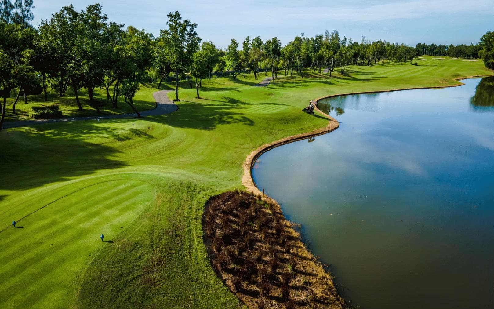 Alpine Golf Club course scenery - book golf tee time Thailand