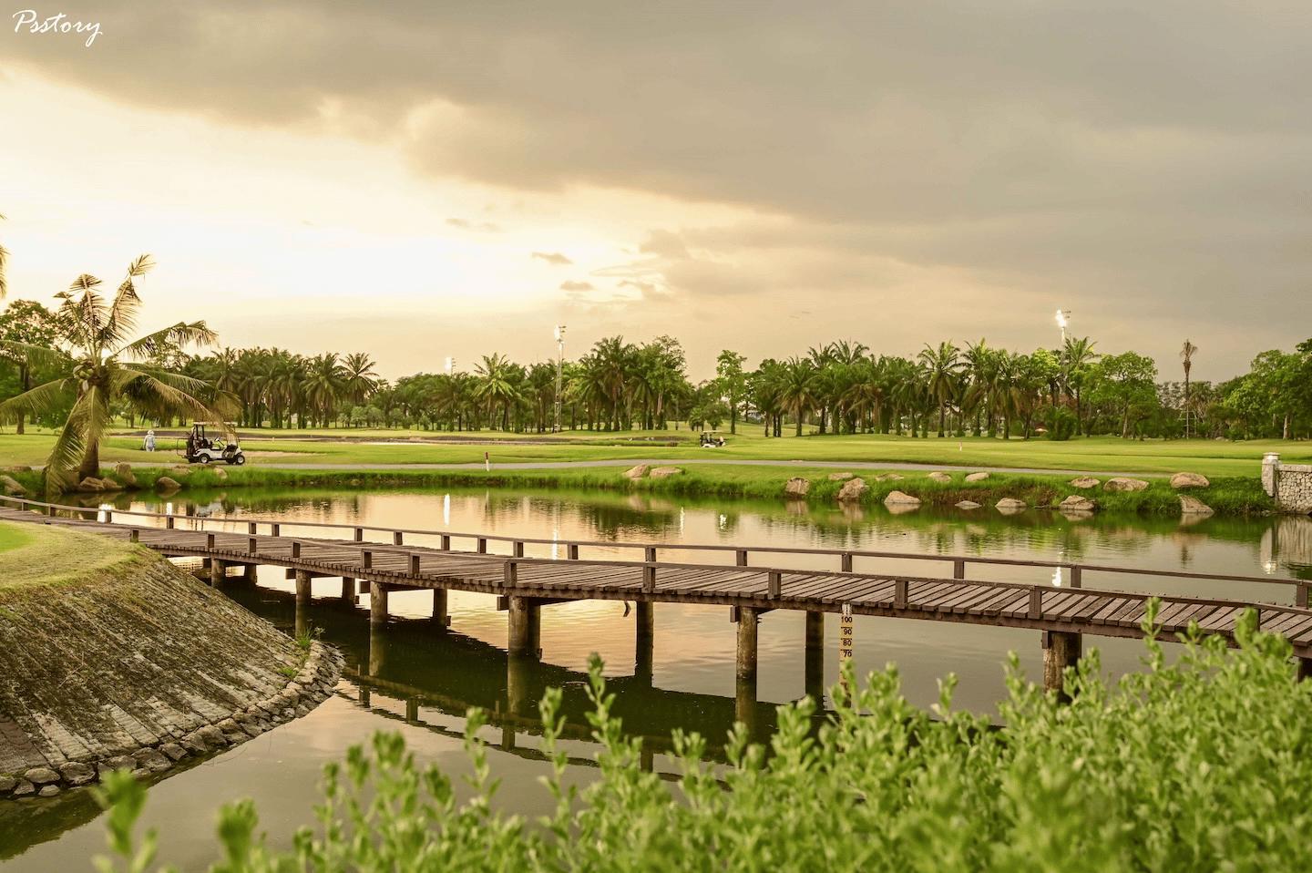 SUMMIT WINDMILL GOLF CLUB