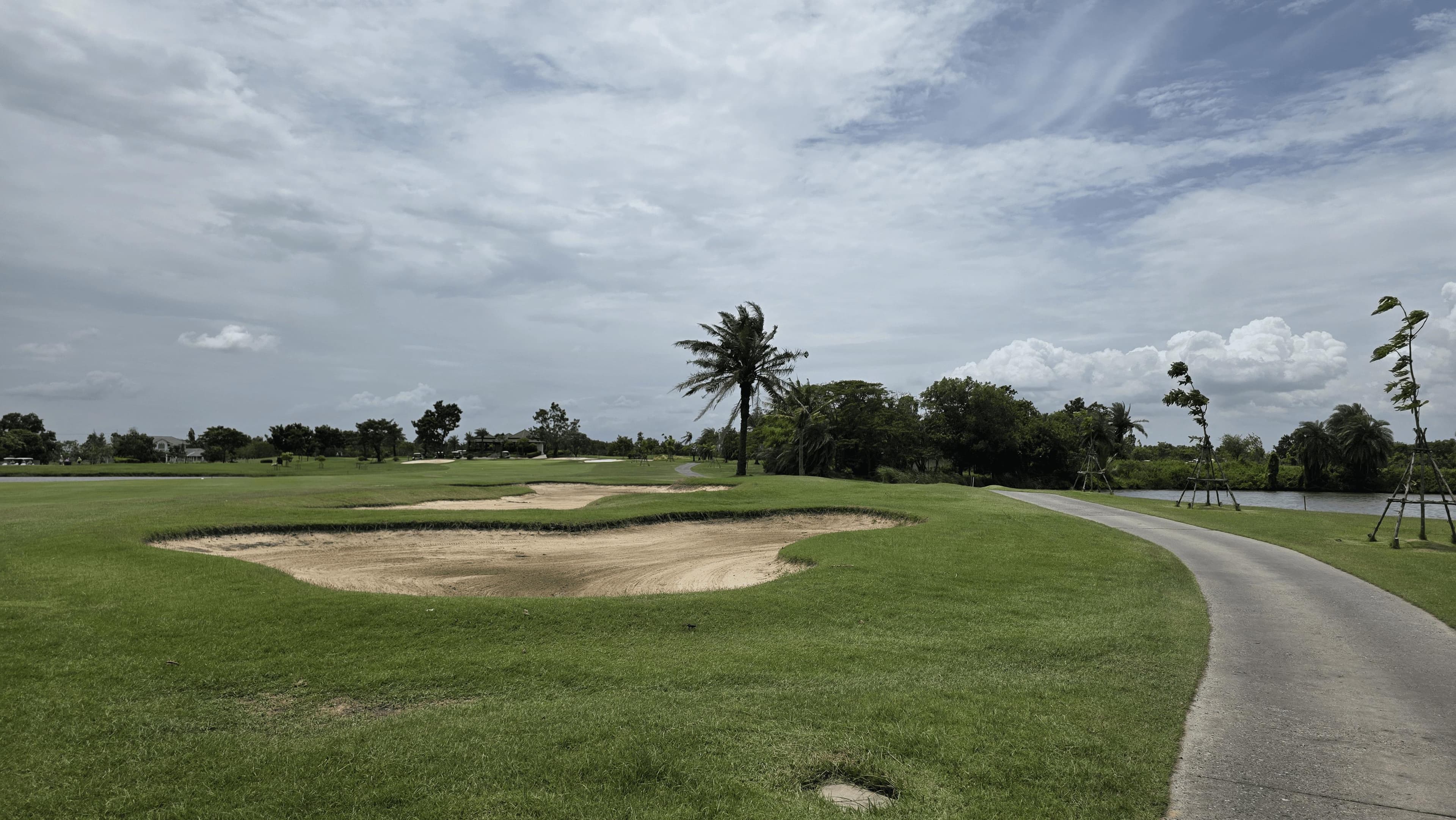 Golfer reviews for courseName
