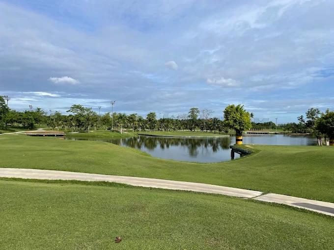 ROSE GARDEN GOLF CLUB