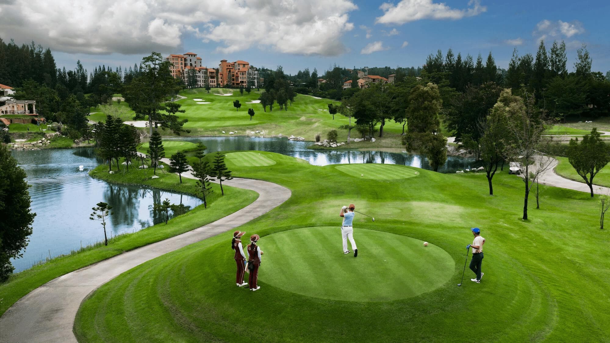 Golf in Toscana Valley : Vino on the Green