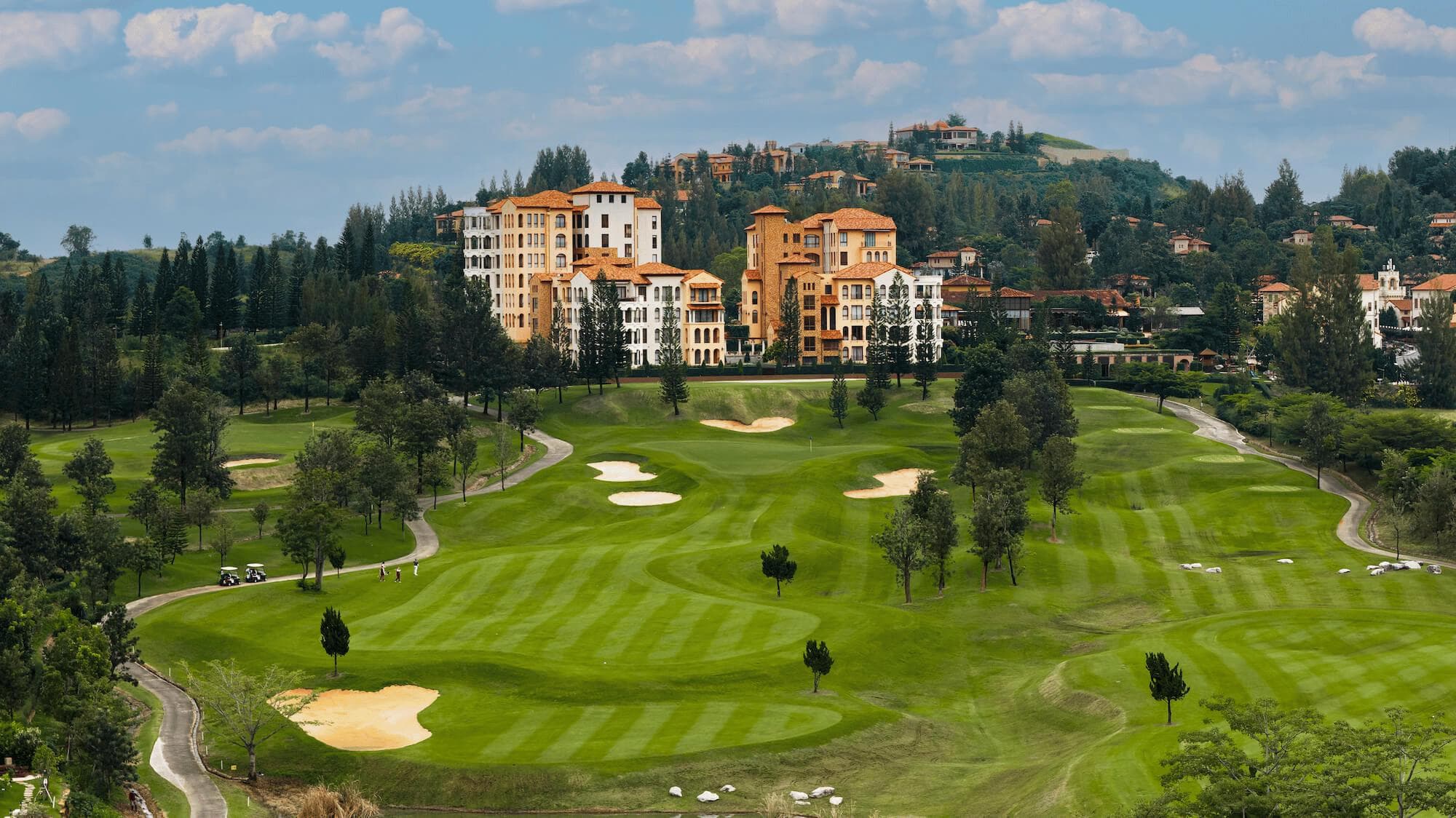 Golf in Toscana Valley : Vino on the Green