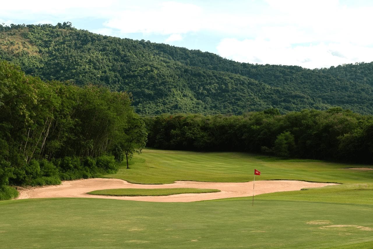 Kirimaya Golf Resort Spa clubhouse and facilities - Thailand golf
