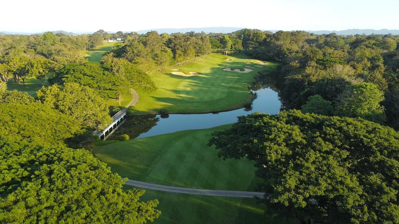 Santiburi Chiang Rai Country Club clubhouse and facilities - Thailand golf