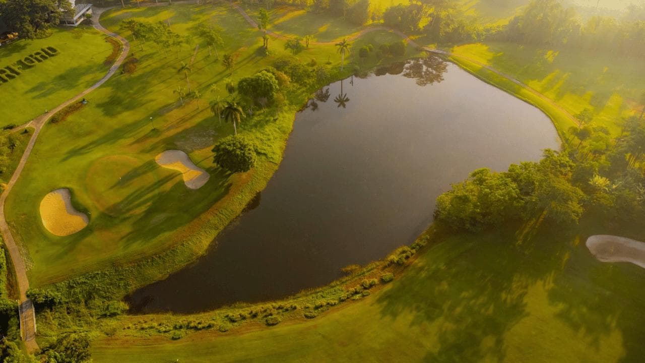 Waterford Valley Chiangrai Golf Club course scenery - book golf tee time Thailand