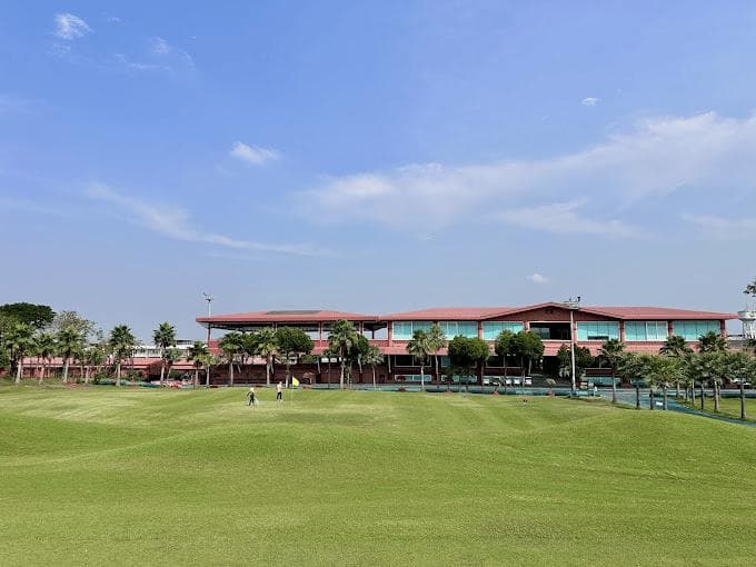 Rose Garden Golf Club clubhouse and facilities - Thailand golf