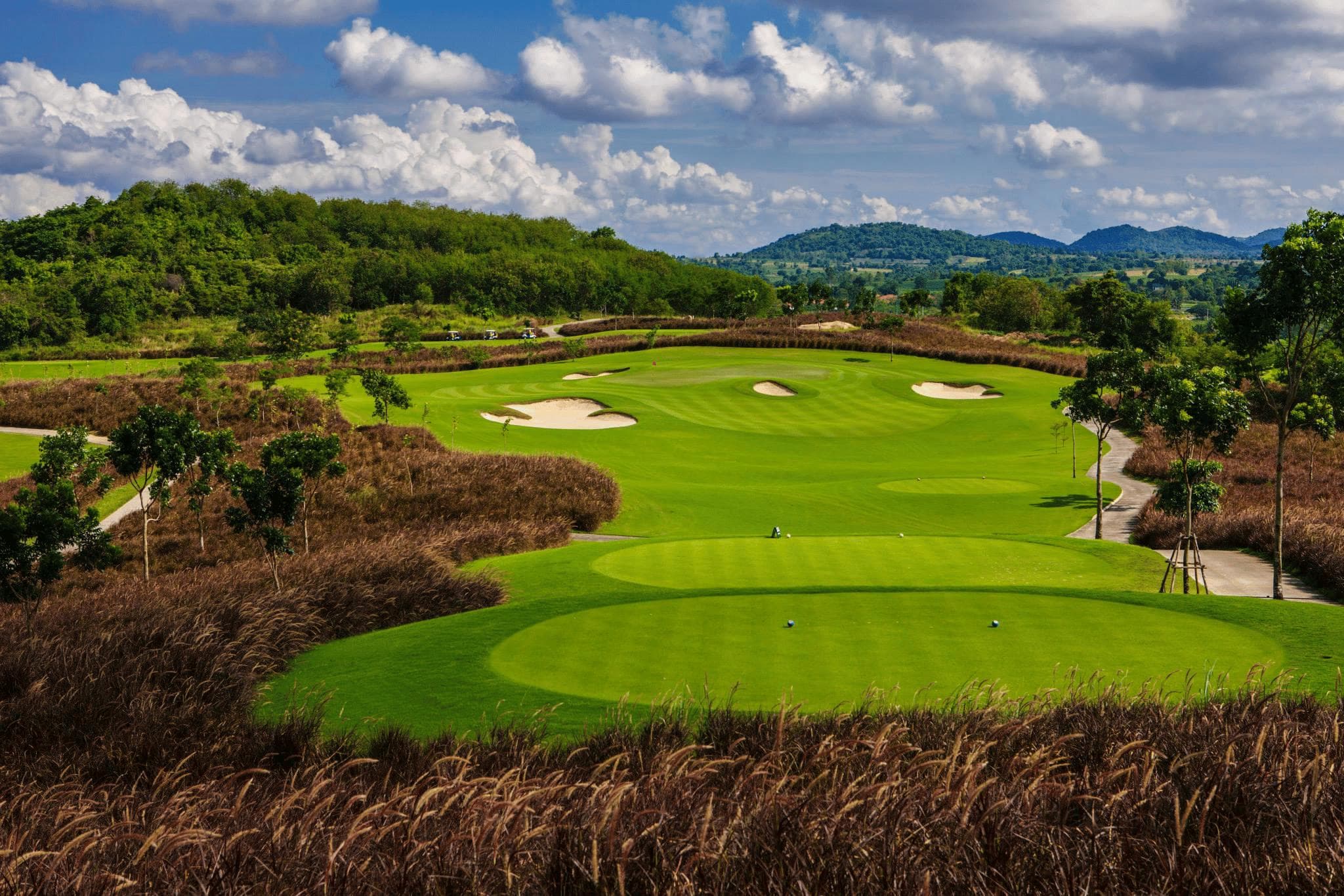 Luxury golf experience at The Signature Experience : Siam Country Club Plantation