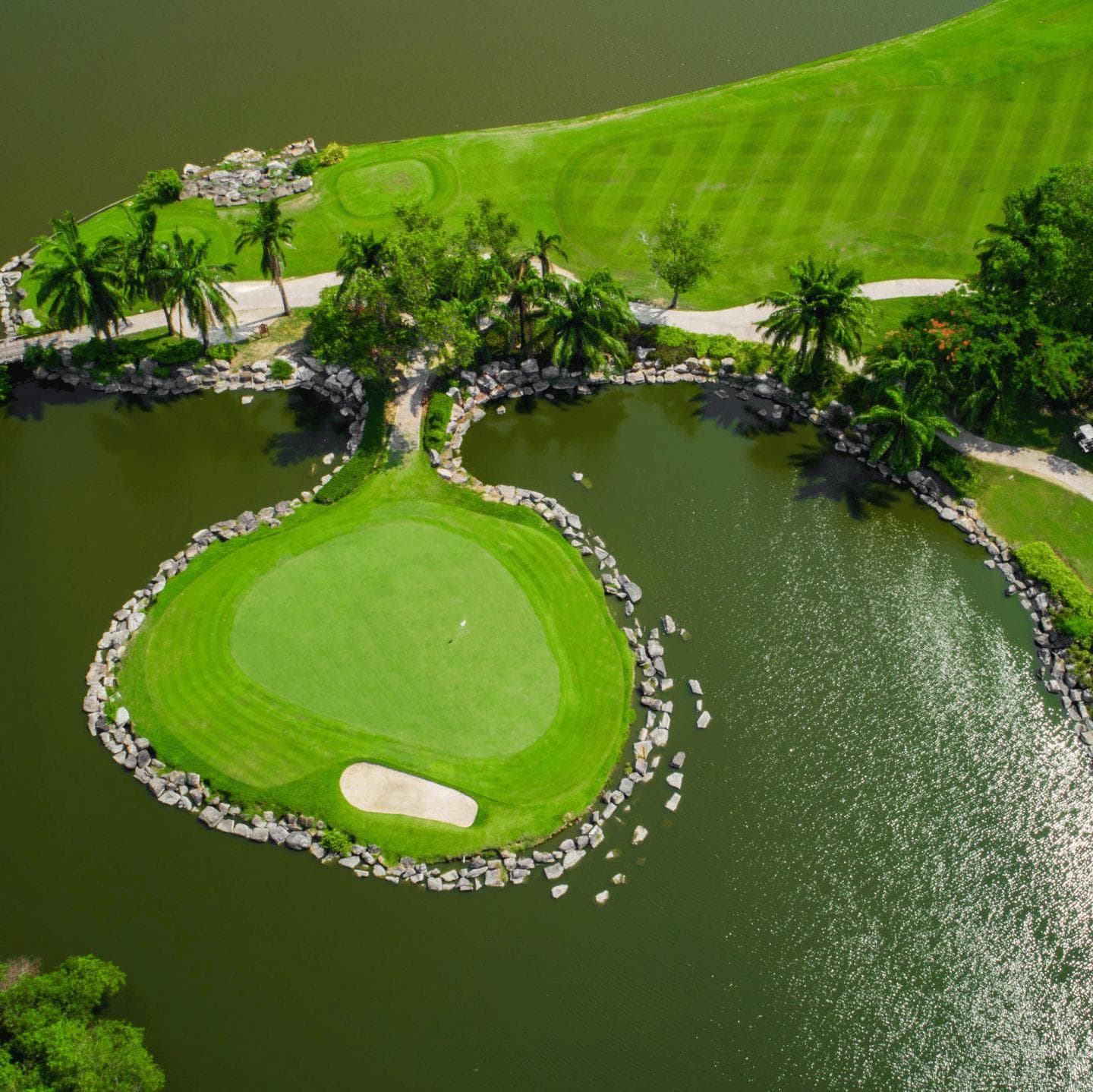 Discover Thailand golf experiences at SUBHAPRUEK 33rd ANNIVERSARY GOLF DAY