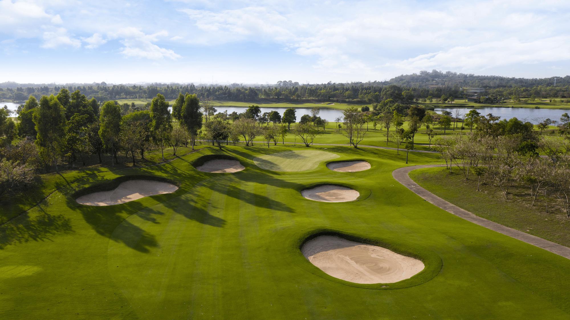 Luxury golf experience at The Signature Experience : Siam Country Club Waterside