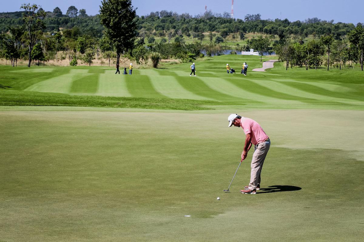 Discover Thailand golf experiences at The Signature Experience : Siam Country Club Waterside