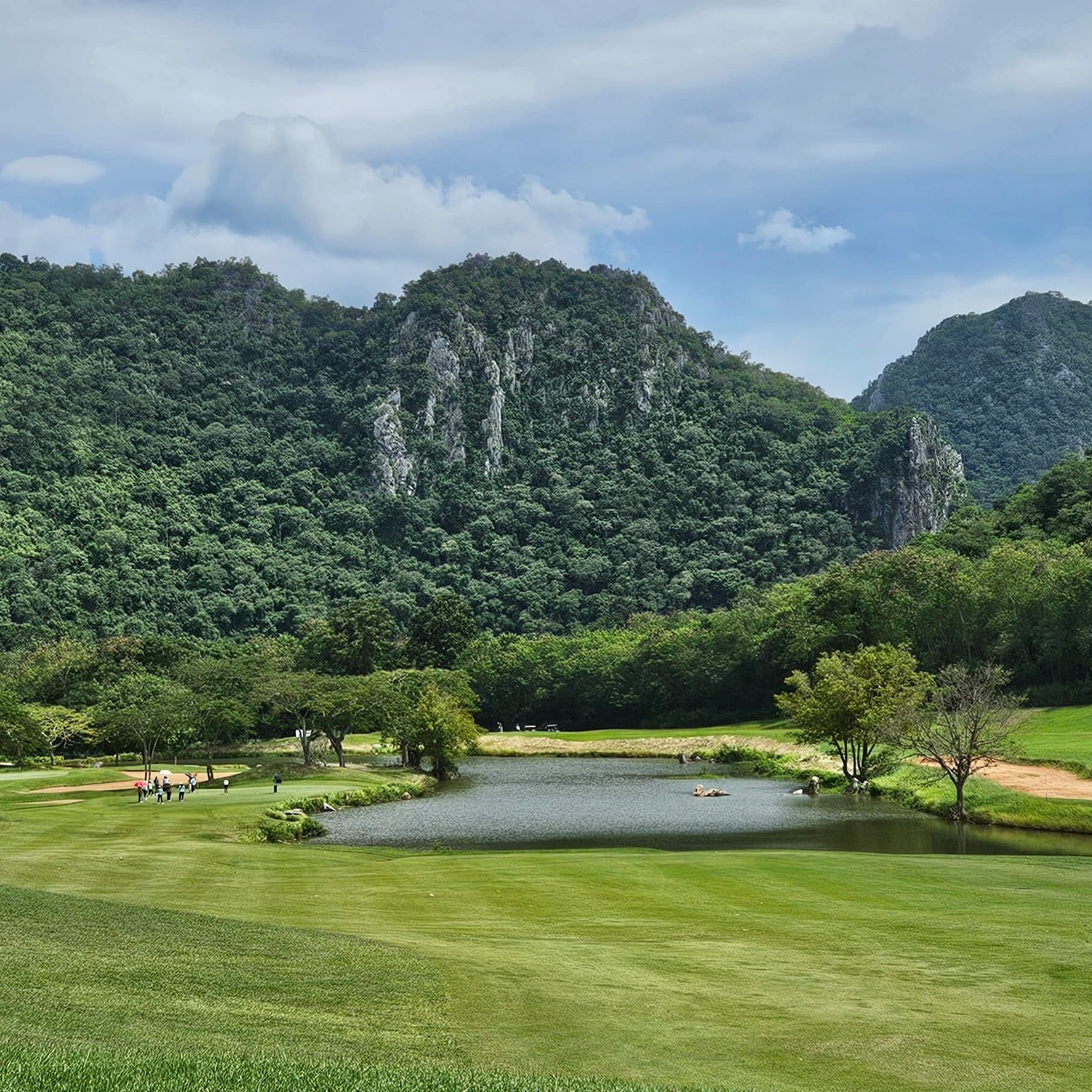 Golfer reviews for courseName